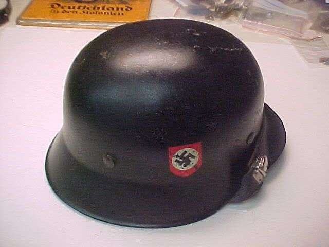 WWII Nazi German STEEL HELMET POLIZEI R10 NO RESERVE!