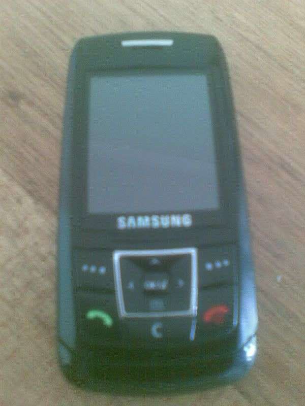 Samsung E250 - Black - Don't miss this!