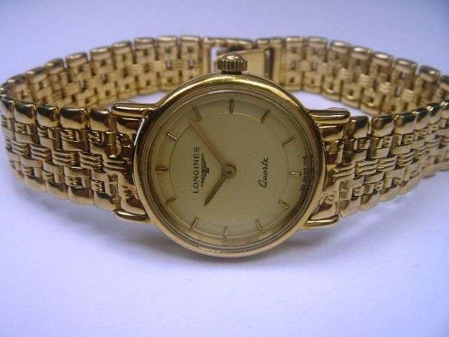**make me an offer** LONGINES QUARTZ LADIES WATCH