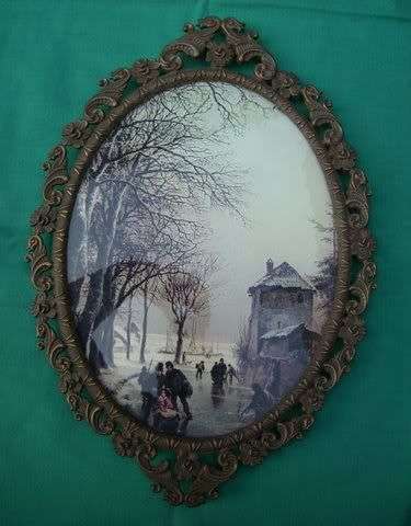 Dome Oval Winter Scene Wall Hanging
