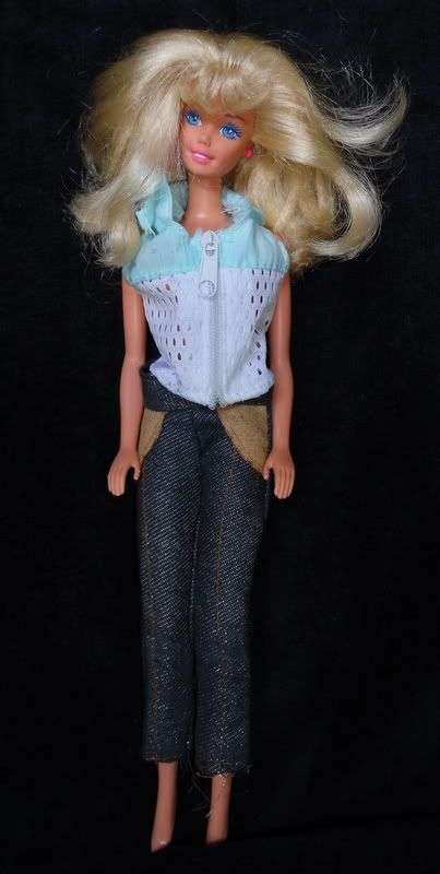 Collectible Barbie Doll - Mattel - 1976
