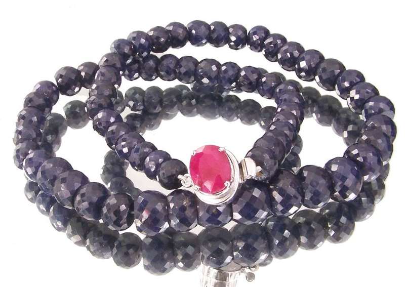 450cts- 475cts Designer Blue Sapphire necklace with Ruby Clasp