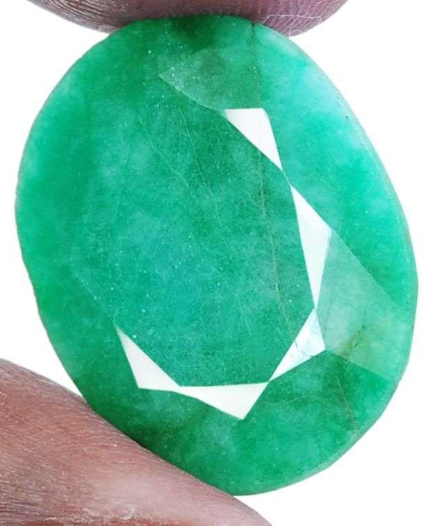 26.15cts Natural Brazil Green Emerald