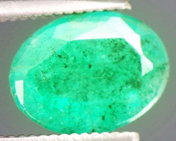CERTFIED!!! 0.95cts Natural Untreated & Unheated Colombian Emerald