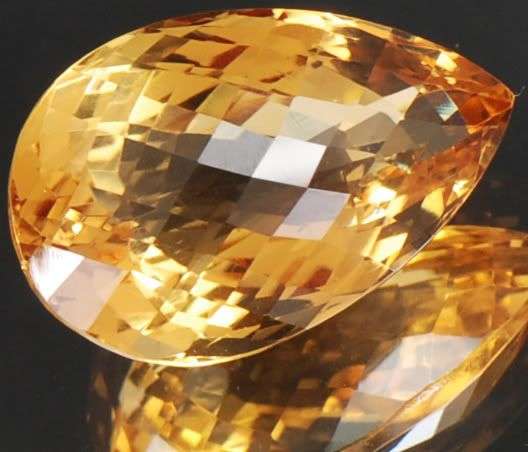 13.35cts Pear Cut Rare Flawless Madeira Citrine Gemstone