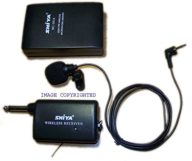 FREE DELIVERY IN SA!  CORDLESS/WIRELESS CLIP ON MICROPHONE