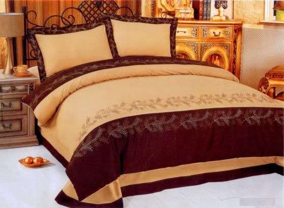 Gorgeous!!! 6pc Queen Size embroidered duvet set