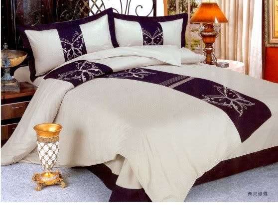 Black and White 6 Pc Embroidered Duvet set