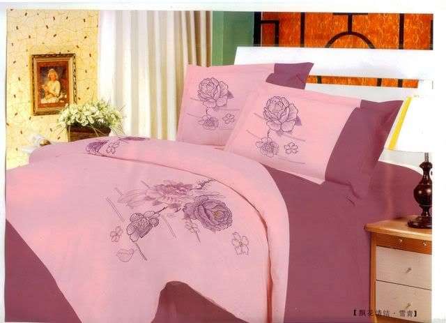 Purple & Pink Embroidered 6 Pc Duvet set