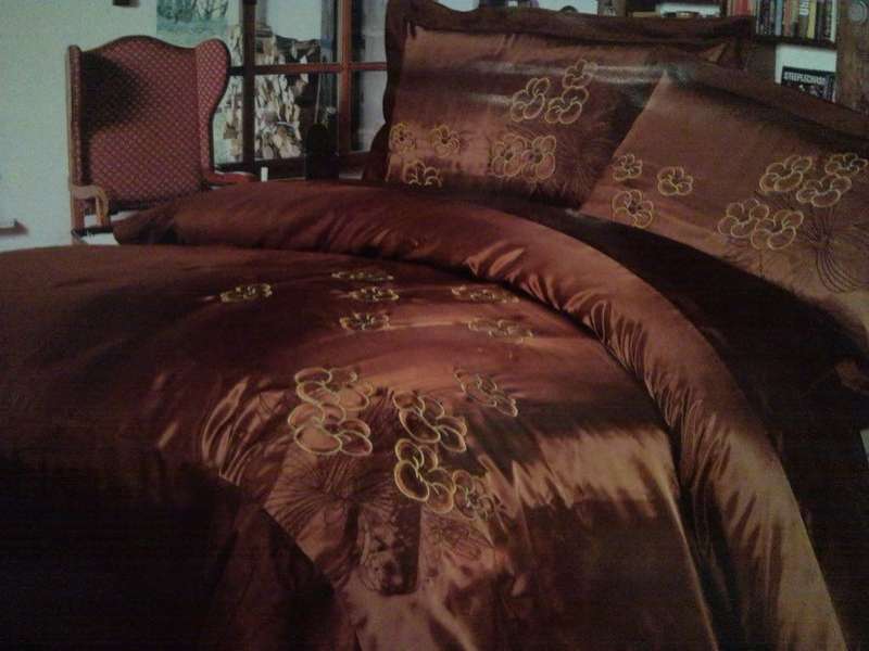 8 Pc Embroidered Duvet set