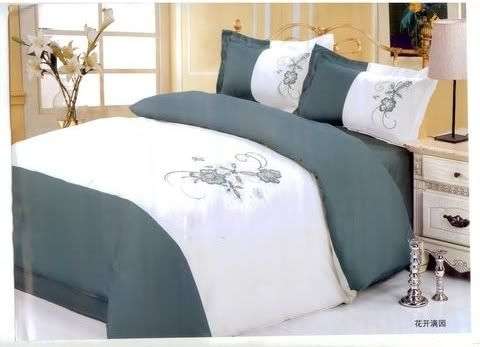 LOVELY Turqoise and white 6 Pc Duvet Sets