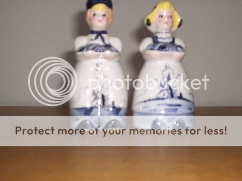 Dutch Theme Salt & Pepper Set