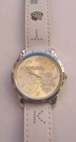 VERY CUTE WHITEAND SILVER HELLO KITTY WATCH!!