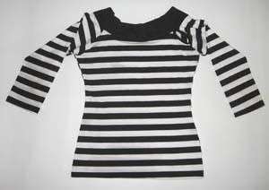 Great black and white Off-shoulder top!!