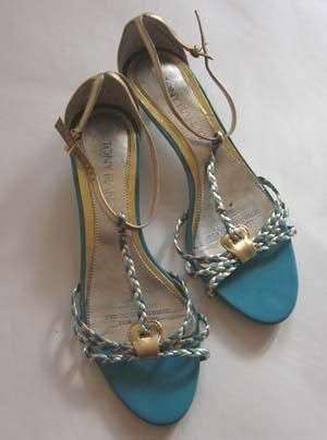 LOVELY TURQUOISE AND GOLD SANDALS!!!