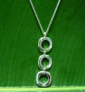 STUNNING STERLING SILVER PENDANT NECKLACE!!!