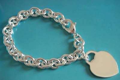 Stunning 925 sterling silver heart tag bracelet!!