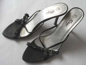 GREAT BLACK HEELS WITH BEADED DETAIL ON STRAP!!!