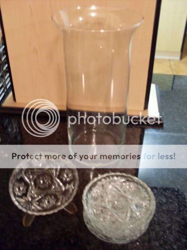 Vase and 5 glass coasters