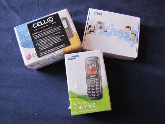 Three Cell Phones - One Auction - LG-C105 + Samsung GT-E1200 + ZTE ELVA