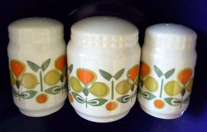 Mid-century Arabia style 3 piece salt and pepper set in great condition.