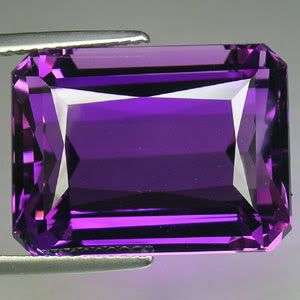 20.55ct. RAVISHING DEEP PURPLE AMETHYST OCTAGON GEM