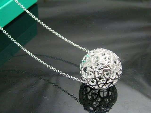 925 STUNNING STERLING SILVER HOLLOW HEART BALL