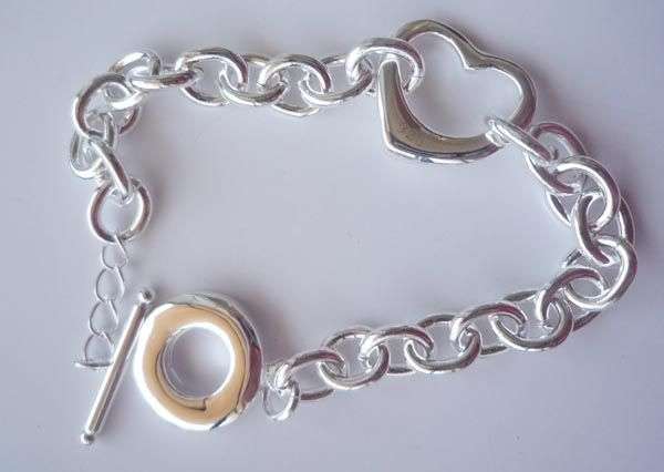 Stunning 925 Sterling Silver Open Heart Toggle Bracelet