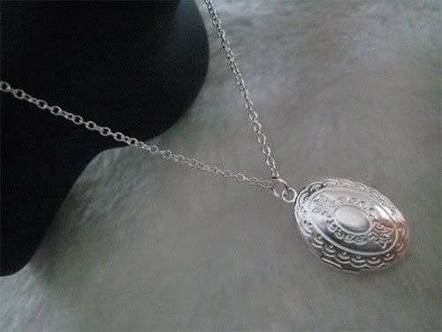Stunning Sterling Silver Locket Necklace
