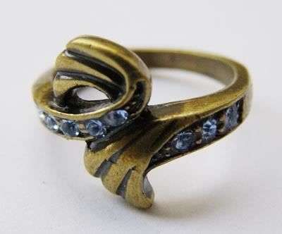 Genuine Austrian Crystal Antique Style Ring