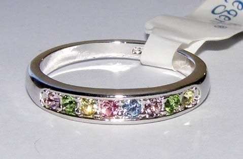STUNNING 18kgp coloured CZ ring