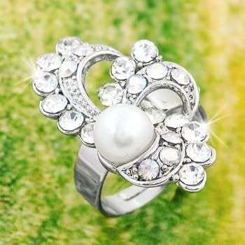 R186 Gorgeous Crystal and Pearl Engagement Wedding Ring Size Adjustable