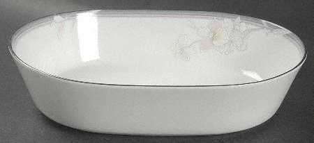 130 Piece Noritake Dinner Service