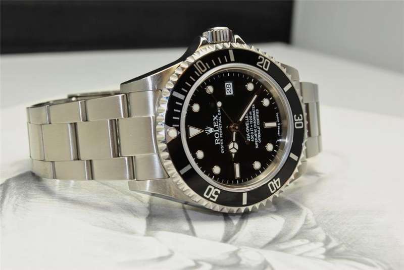 eBay Image Hosting at www.auctiva.com