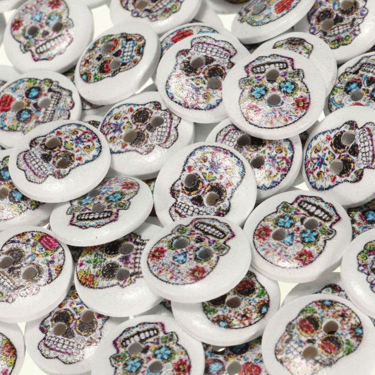 skull sewing button