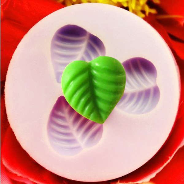 Silicone leaf cake mould
