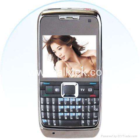 E71 wifi java tv dual sim mobile phone with 2GB memory free 5
