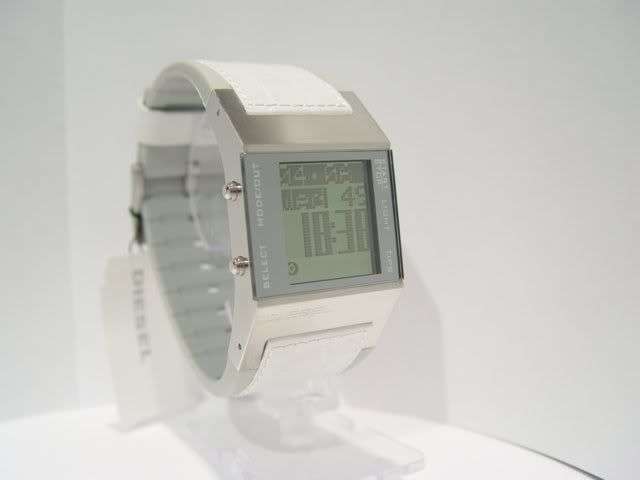 Brand New Diesel Digital - R4999