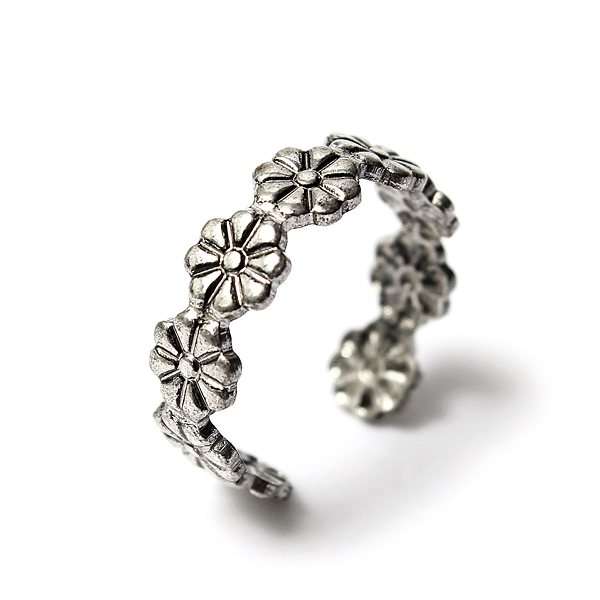 Silver Daisy Toe Ring
