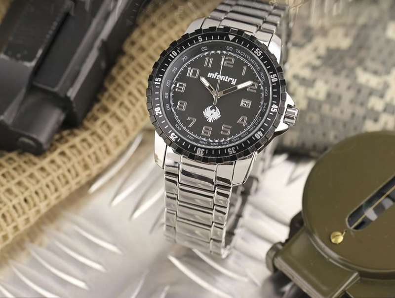 INFANTRY MILITARY CO. Infiltrator Classic Bond Watch  BOXED, FULLY LOADED!