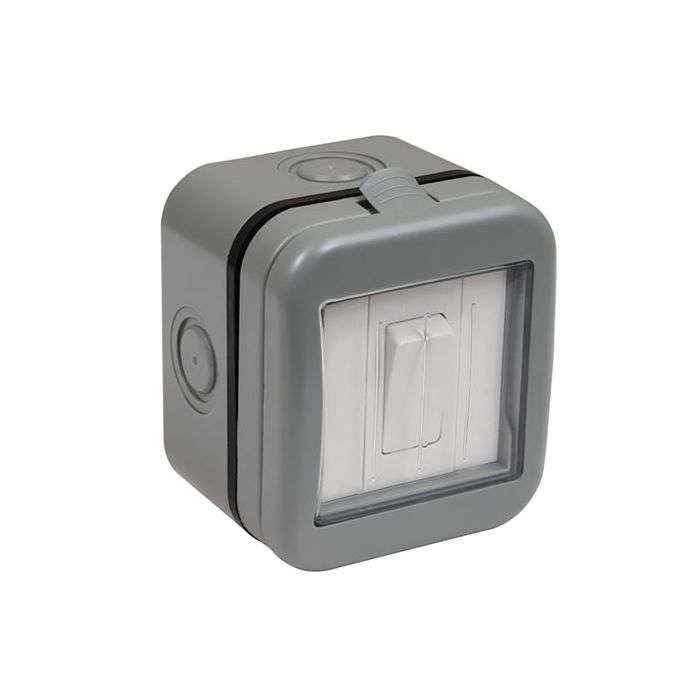 Masterplug Outdoor Single 1-Lever 2-Way Switch