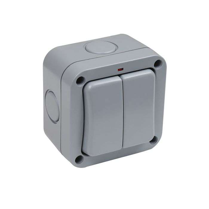 Masterplug Outdoor Single 2-Lever 2-Way Switch