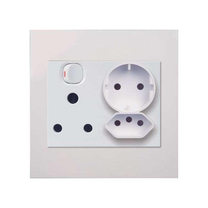 Lesco Pipelli Quad White 1 New RSA, 1 RSA & 1 Schuko Wall Socket 4x4