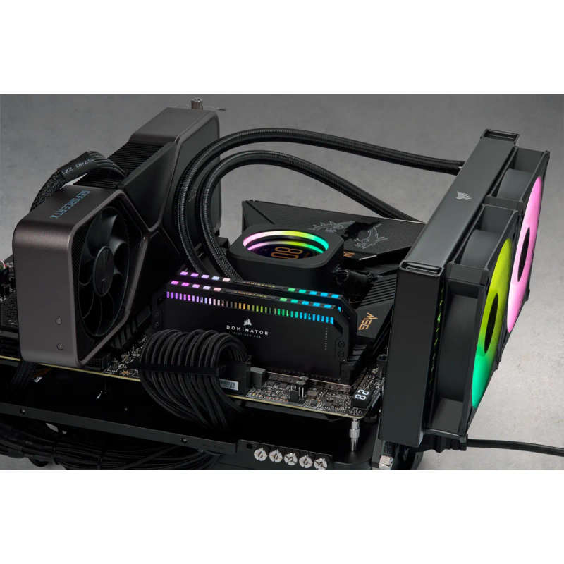 CORSAIR DOMINATOR RGB DDR5 32GB (2 x 16GB) DDR5 6400 CL32-40-40-84 1.40V Intel XMP - BLACK