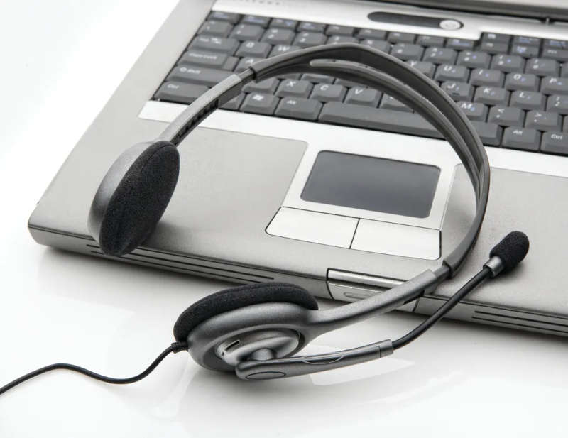 Logitech H111 Stereo headset with noise