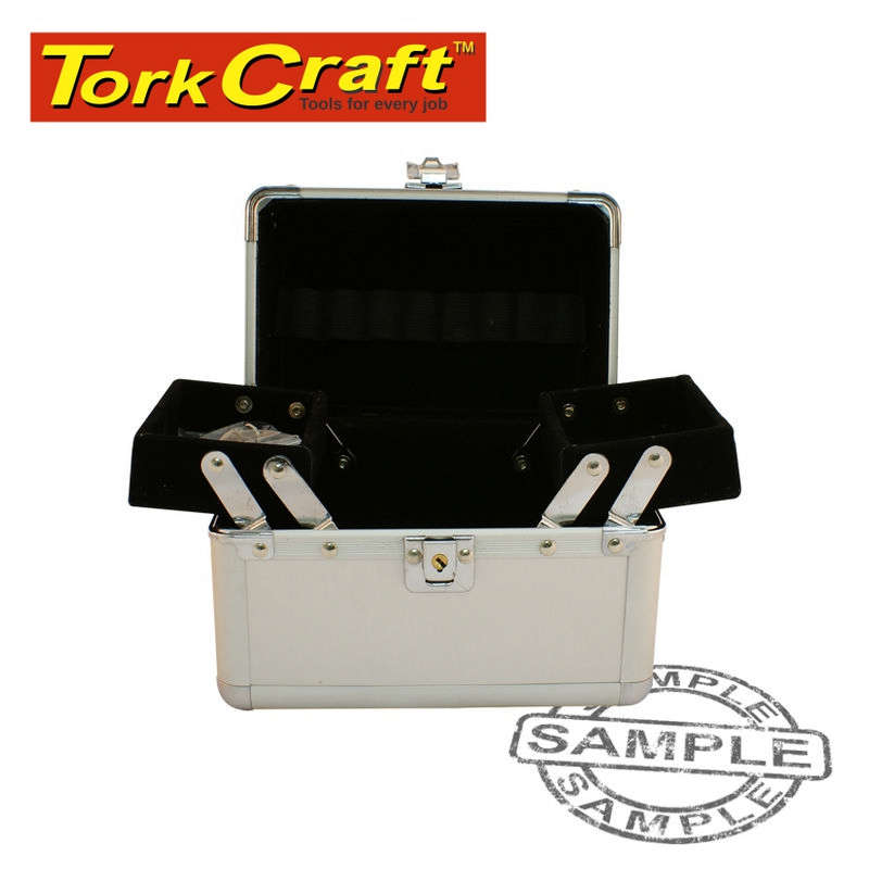 Tork Craft Aluminium Cosmetic Case 18 X 18. X 12 Silver Smooth Surface