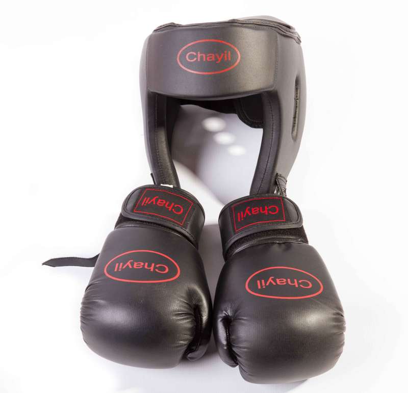 Chayil Head Guard and Boxing Gloves for 7-11 Year Old Unisex