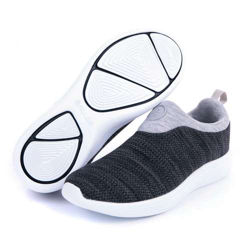 Candy Black Fashion Ballop Sneakers   | Lightweight | Weave| Size 3.5/4