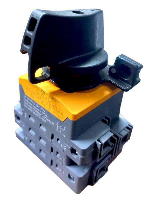 SJ039 Protection - Miniature DC Circuit Breaker 32 Amp  32 Amp 1000v 3 Pole NEW