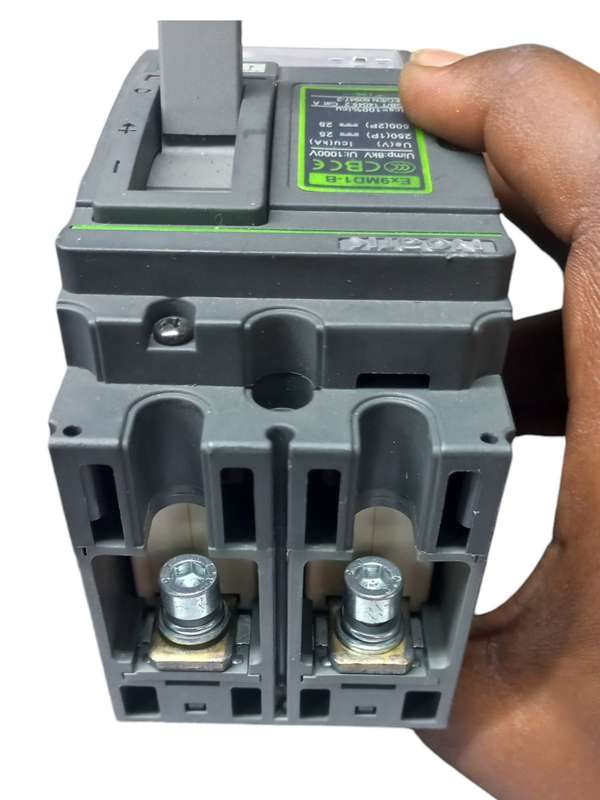 SJ058N Protection - NOARK Moulded Case DC Circuit Breaker 125 Amp 1000V  Double Pole withTimer NEW